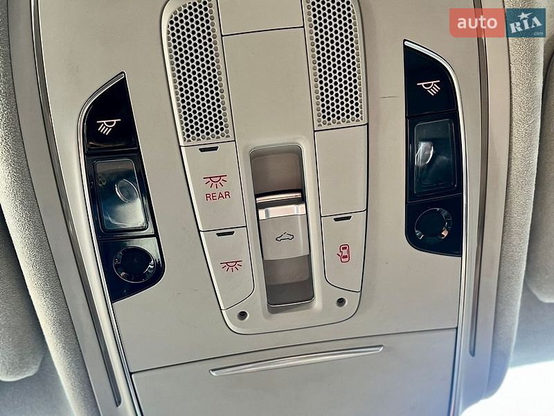 Седан Audi A8 2010 в Вінниці