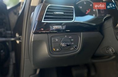 Седан Audi A8 2017 в Киеве