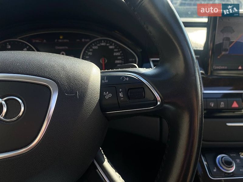 Седан Audi A8 2017 в Киеве