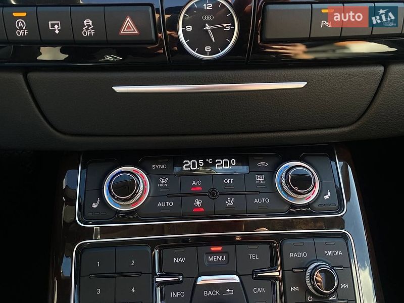 Седан Audi A8 2017 в Киеве