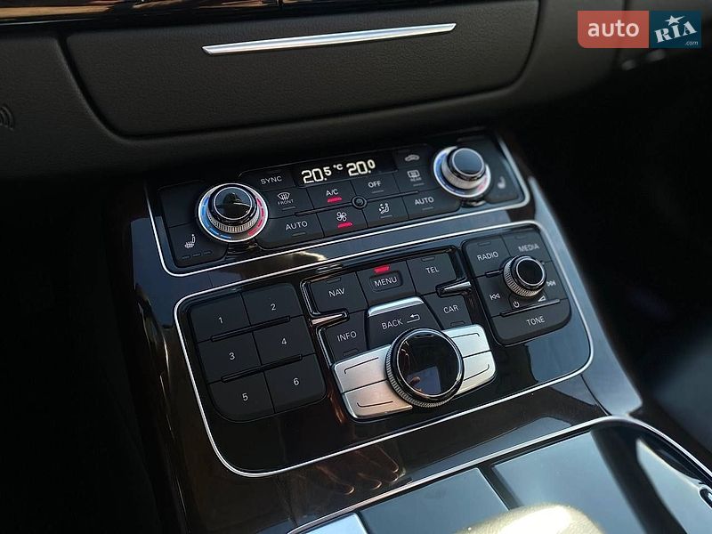 Седан Audi A8 2017 в Киеве