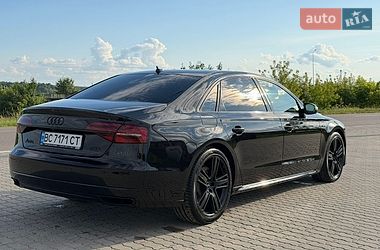 Седан Audi A8 2015 в Львове