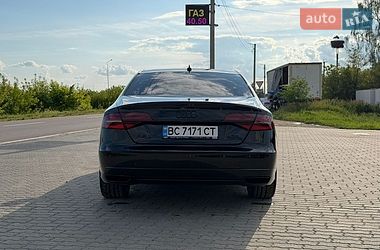 Седан Audi A8 2015 в Львове