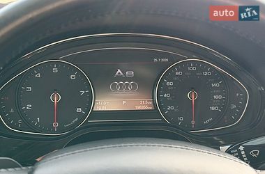 Седан Audi A8 2015 в Львове