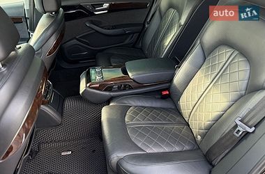 Седан Audi A8 2015 в Львове