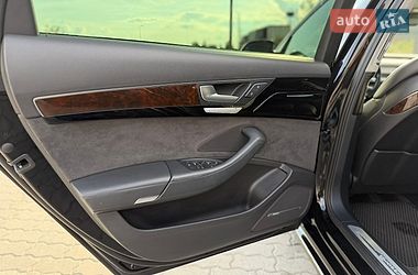 Седан Audi A8 2015 в Львове