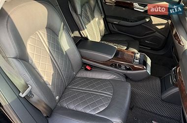 Седан Audi A8 2015 в Львове