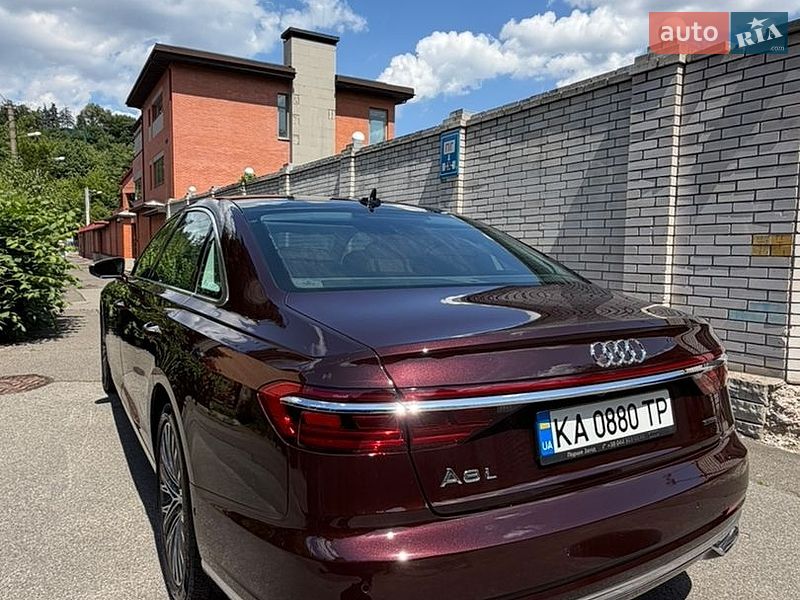Седан Audi A8 2018 в Києві