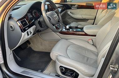 Седан Audi A8 2013 в Києві