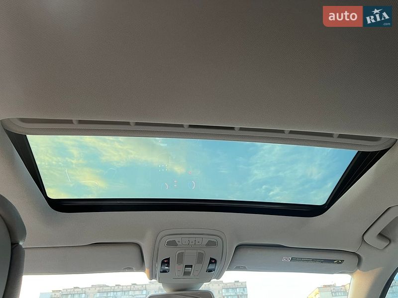 Седан Audi A8 2013 в Києві