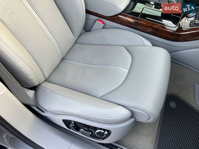 Седан Audi A8 2013 в Києві
