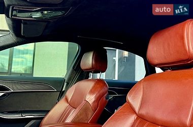 Седан Audi A8 2018 в Львові