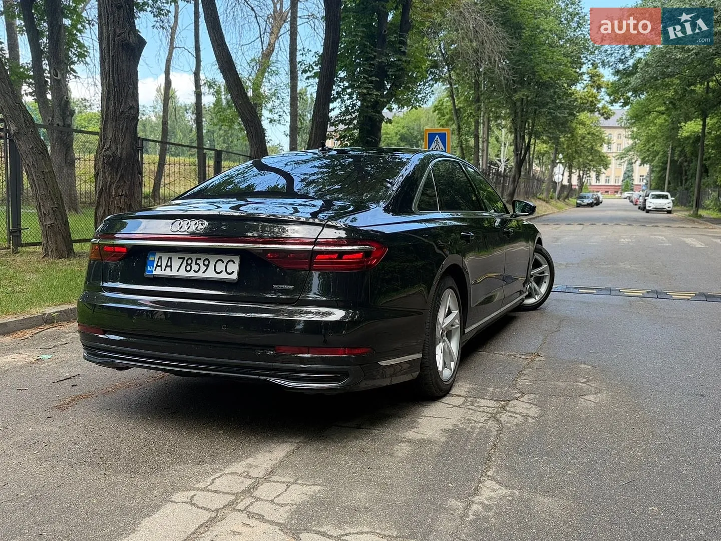 2022 Audi A8 - мініатюра 5