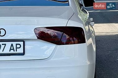 Седан Audi A8 2012 в Одессе
