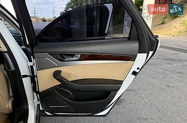 Седан Audi A8 2012 в Одессе