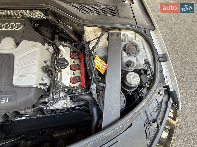 Седан Audi A8 2012 в Одессе