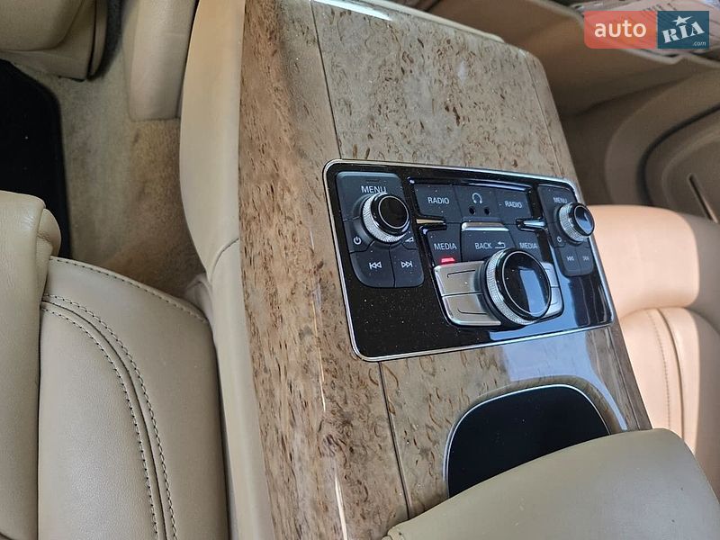 Седан Audi A8 2013 в Вінниці