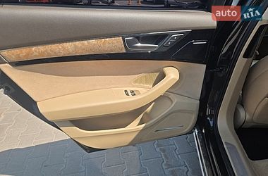 Седан Audi A8 2013 в Вінниці