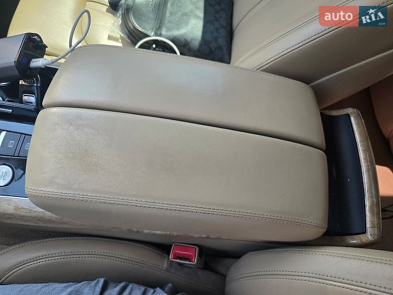 Седан Audi A8 2013 в Вінниці