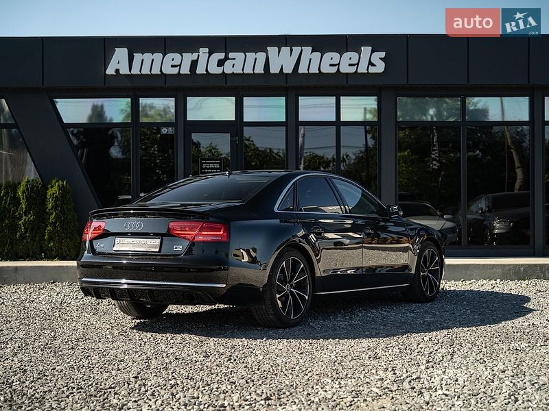 Седан Audi A8 2011 в Чернівцях