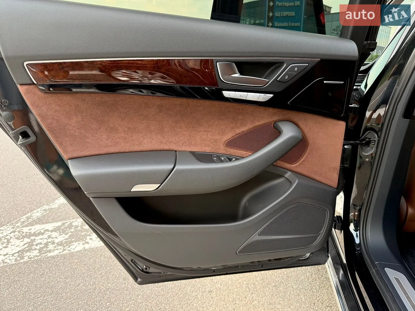 2010 Audi A8 - мініатюра 51
