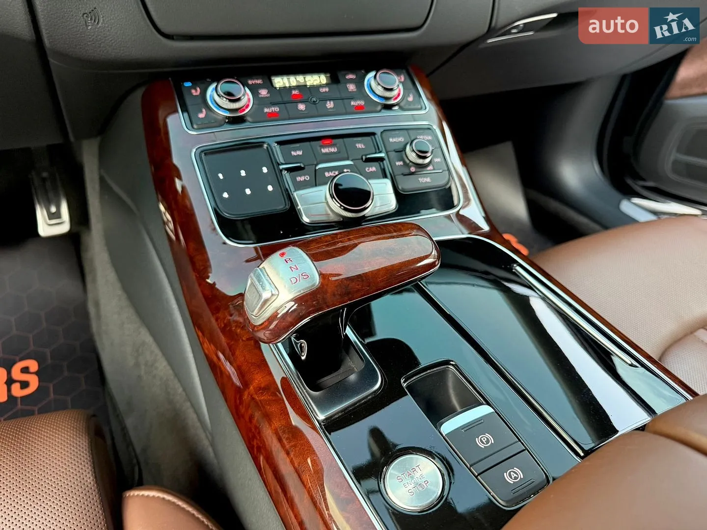 2010 Audi A8 - мініатюра 82