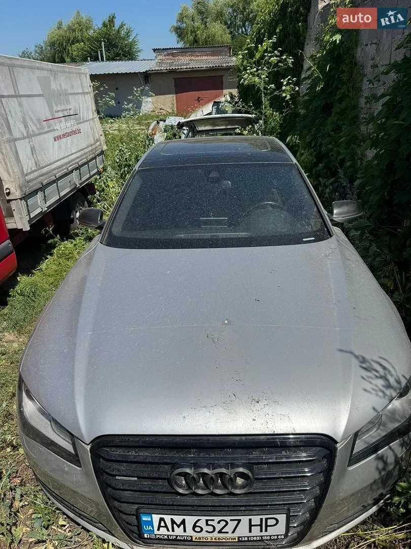2011 Audi A8 - фото 1