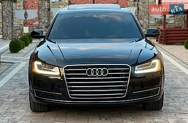 Седан Audi A8 2015 в Виноградове