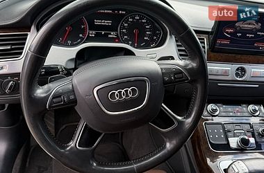 Седан Audi A8 2013 в Києві