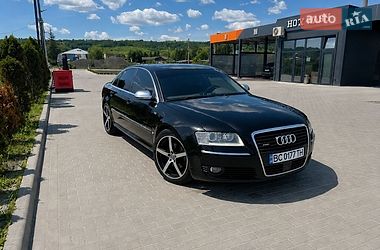 Седан Audi A8 2003 в Золочеве