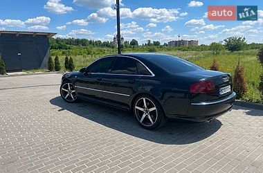 Седан Audi A8 2003 в Золочеве