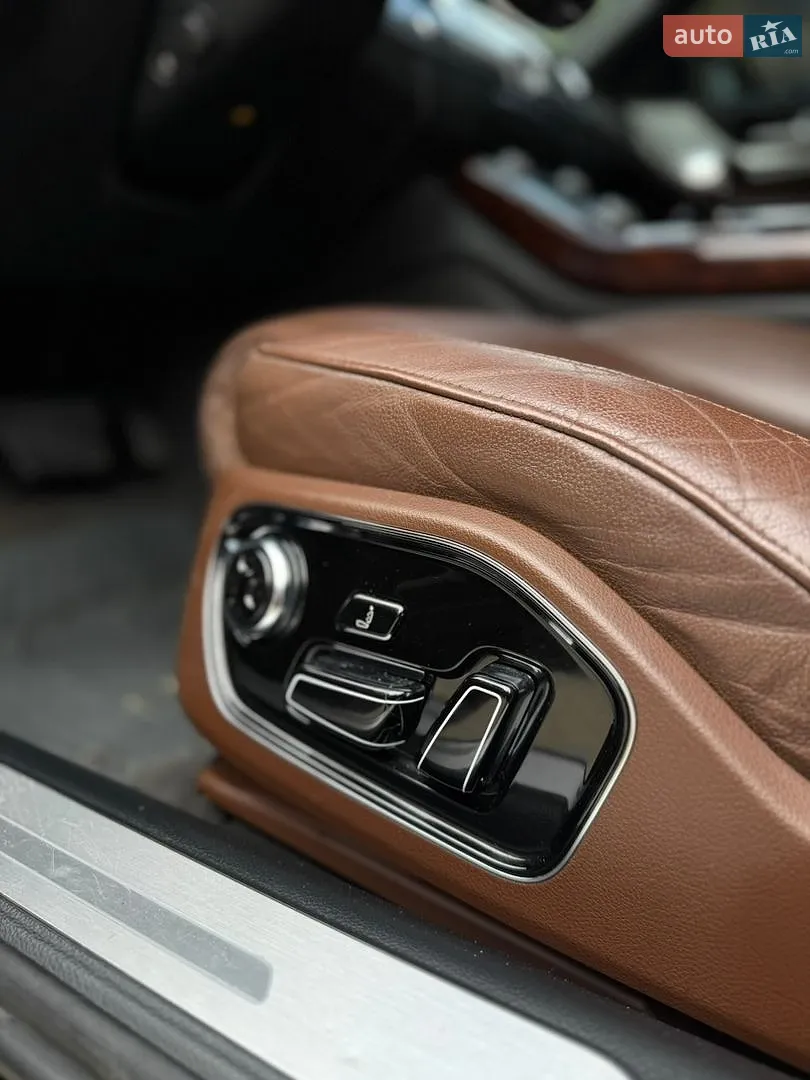 2012 Audi A8 - мініатюра 8