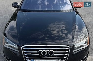 Седан Audi A8 2014 в Днепре