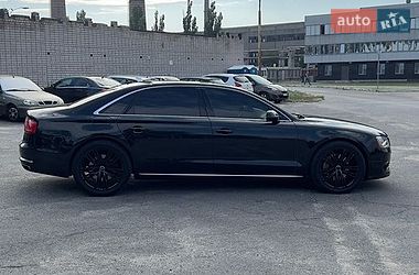 Седан Audi A8 2014 в Днепре