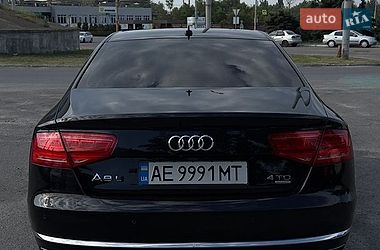 Седан Audi A8 2014 в Днепре