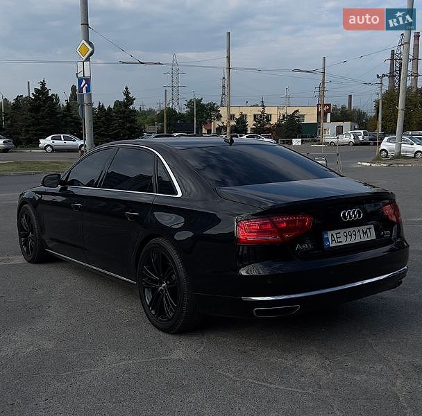 Седан Audi A8 2014 в Днепре