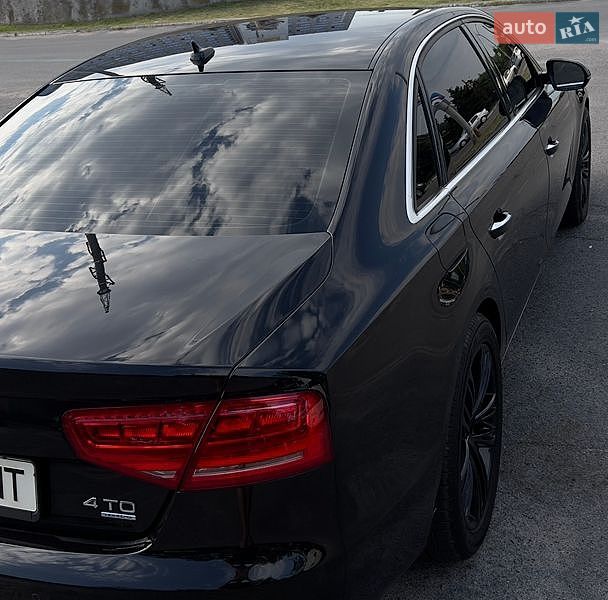 Седан Audi A8 2014 в Днепре