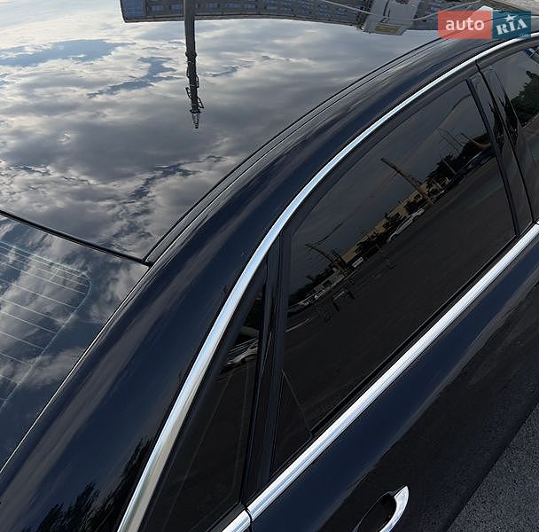 Седан Audi A8 2014 в Днепре