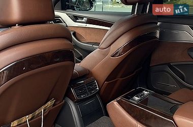 Седан Audi A8 2014 в Днепре