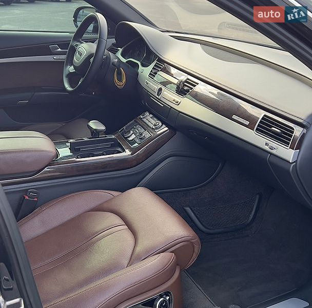 Седан Audi A8 2014 в Днепре