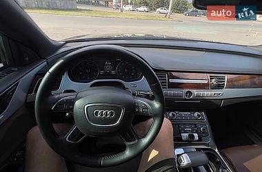 Седан Audi A8 2014 в Днепре