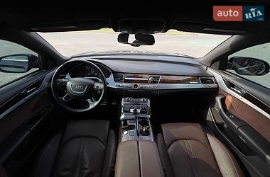Седан Audi A8 2014 в Днепре