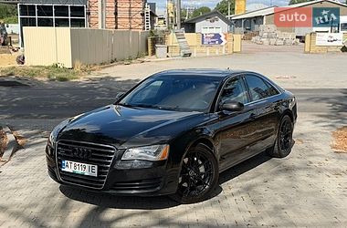 Седан Audi A8 2012 в Черновцах