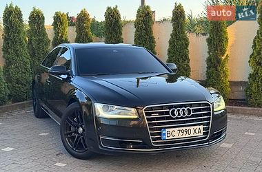 Седан Audi A8 2014 в Трускавці