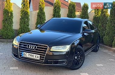 Седан Audi A8 2014 в Трускавці