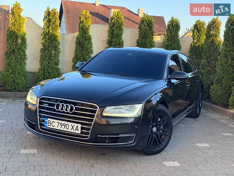 Седан Audi A8 2014 в Трускавці