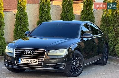 Седан Audi A8 2014 в Трускавці