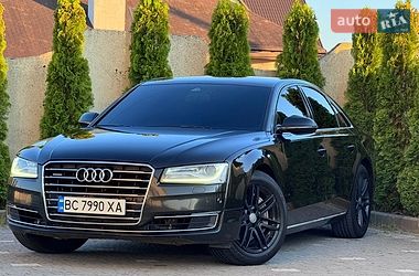 Седан Audi A8 2014 в Трускавці