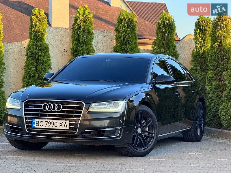 Седан Audi A8 2014 в Трускавці