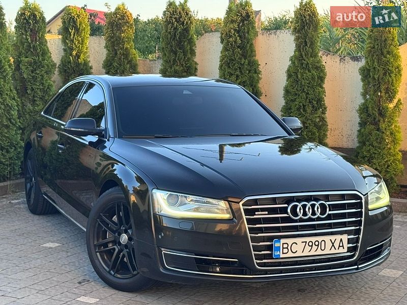 Седан Audi A8 2014 в Трускавці